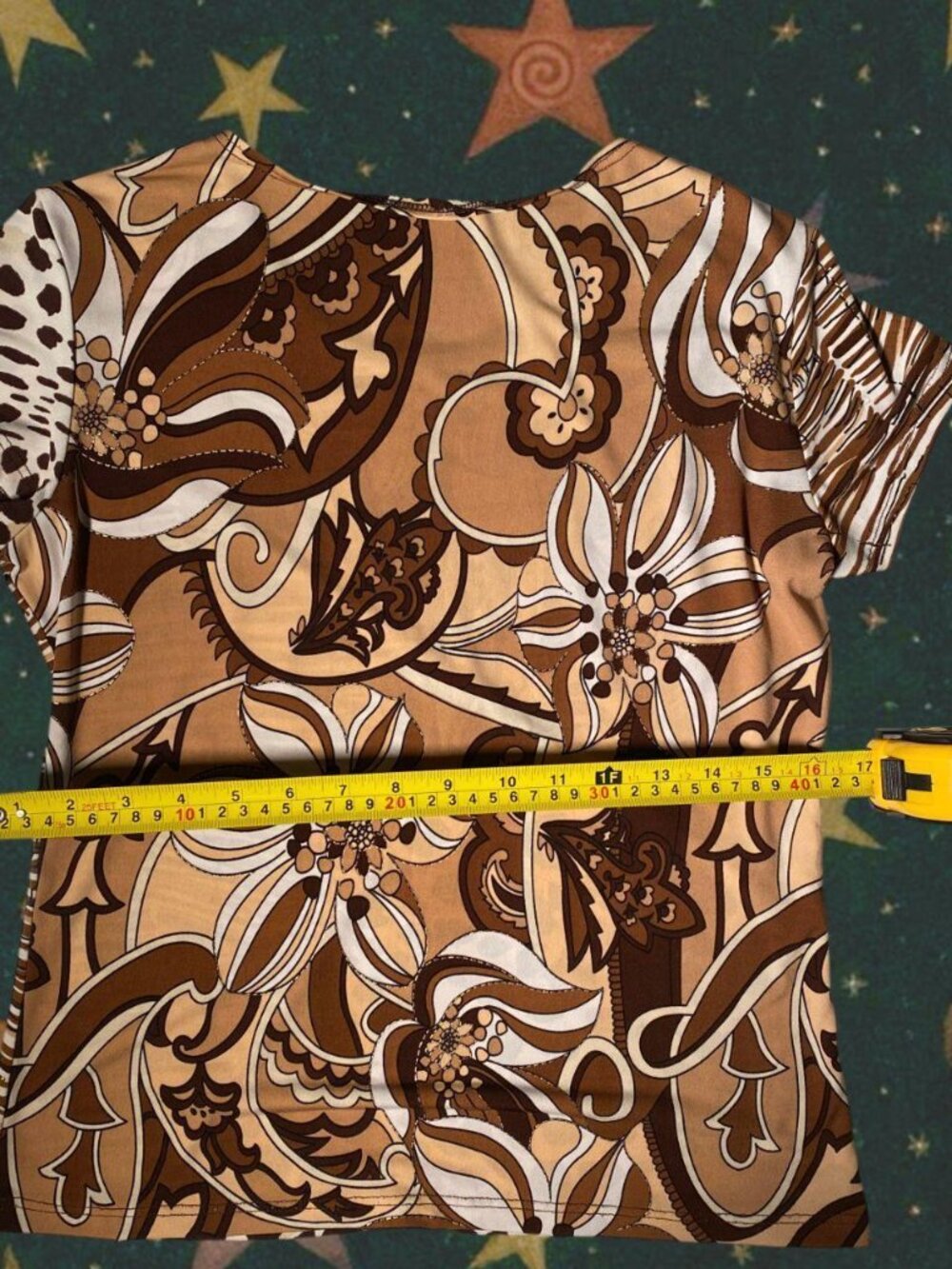 Y2K Patterned Tee - Picture 3 of 4